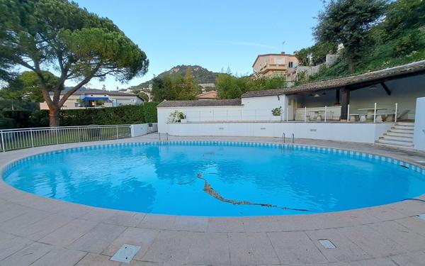 Appartement à louer    1 pièce •  Nice