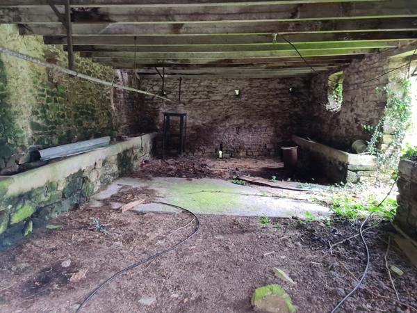 Le Vieux-Bourg (22800) Ferme en pierres à rénover