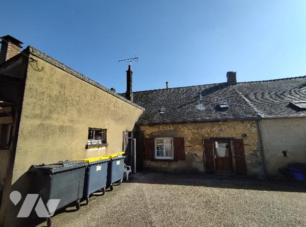 FONDS DE COMMERCE de BOULANGERIE-PÂTISSERIE-CONFISERIE dans bourg dynamique avec d'autres commerces.