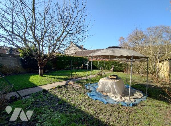 FONDS DE COMMERCE de BOULANGERIE-PÂTISSERIE-CONFISERIE dans bourg dynamique avec d'autres commerces.