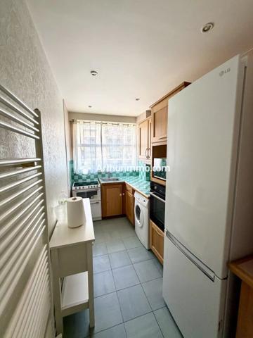 Location                                                      Appartement
                        
                     2 pièces                      59 m2                     à Paris 17