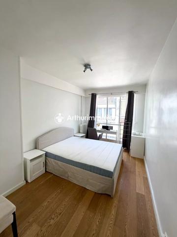 Location                                                      Appartement
                        
                     2 pièces                      59 m2                     à Paris 17