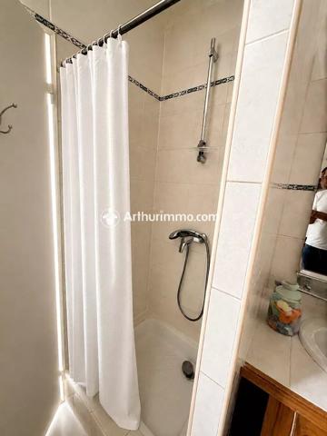 Location                                                      Appartement
                        
                     2 pièces                      59 m2                     à Paris 17