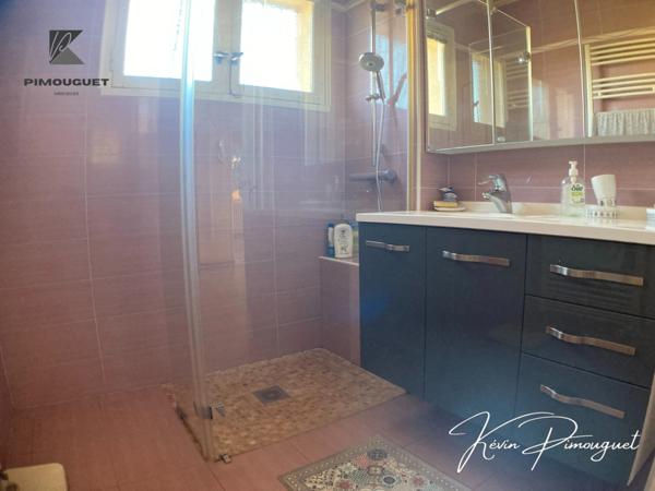 Maison familiale 4 chambres avec garages, cave et jardin – Castillon-la-Bataille