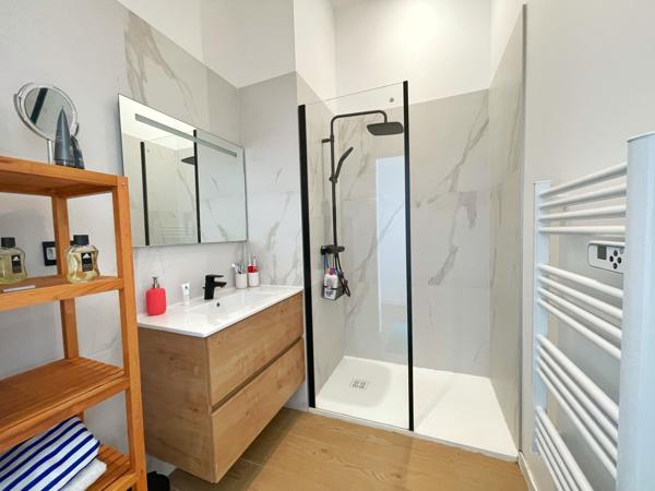 Appartement 4 pièce(s) 2 chambre(s) 117 m²