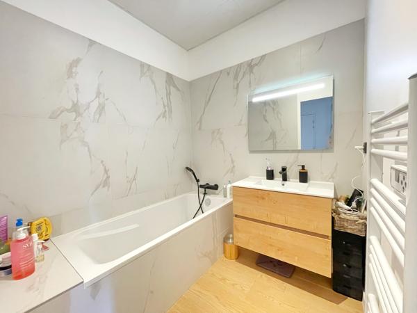 Appartement 4 pièce(s) 2 chambre(s) 117 m²