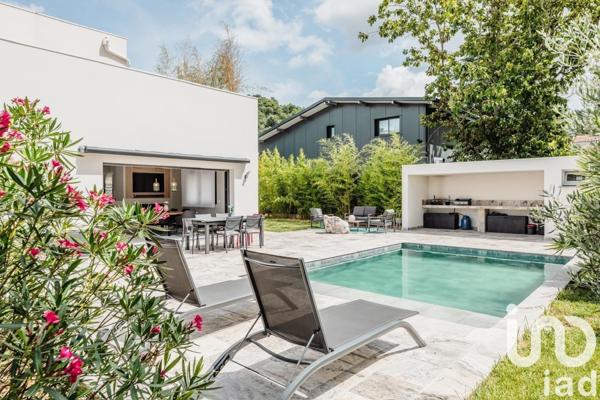 Maison à vendre 8 pièces 280 m² Floirac