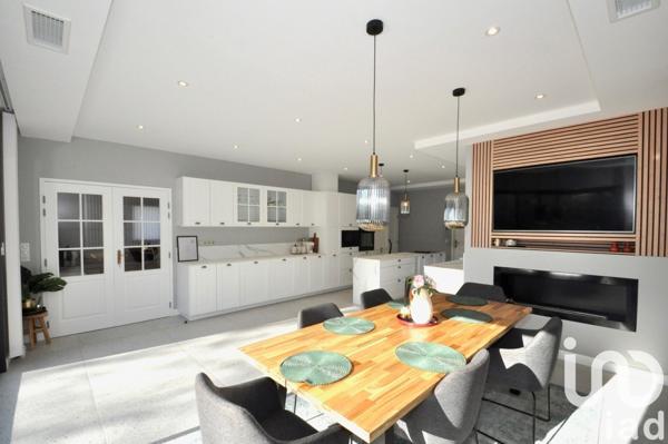 Maison à vendre 8 pièces 280 m² Floirac