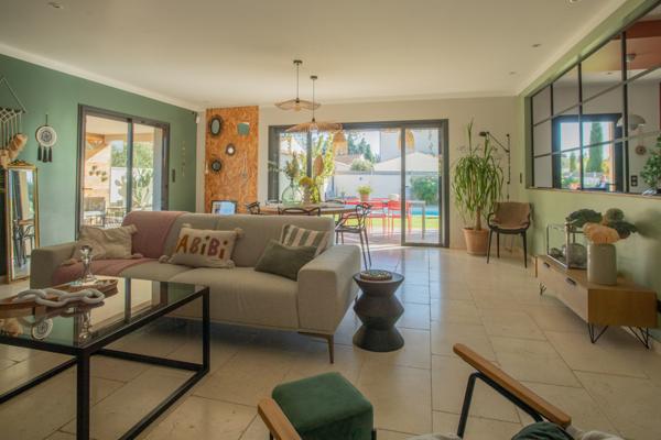 L'Isle-sur-la-Sorgue (84800) Villa moderne