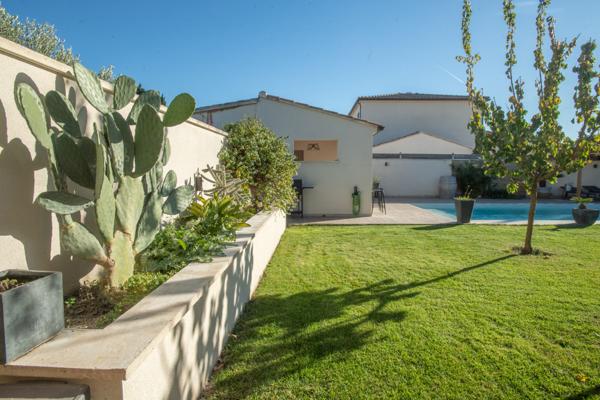 L'Isle-sur-la-Sorgue (84800) Villa moderne