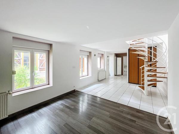Appartement F4 à vendre  5 pièces - 88,54 m2 REMIREMONT - 88