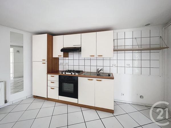 Appartement F4 à vendre  5 pièces - 88,54 m2 REMIREMONT - 88