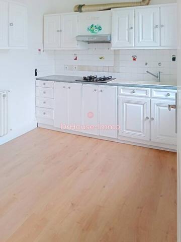 Maison à vendre 10 pièces de 211 m²