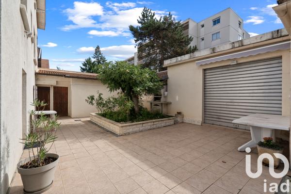 Maison à vendre 6 pièces 150 m² Lyon 8