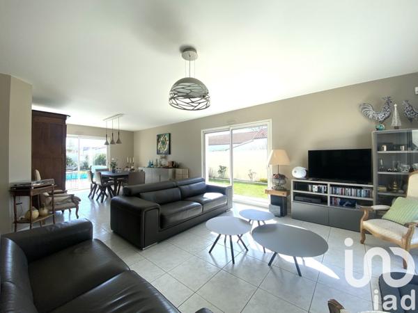 Maison à vendre 5 pièces 161 m² Vérines