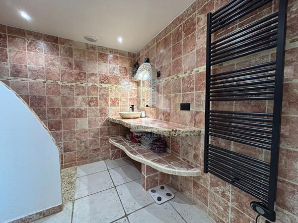 Maison de 121.63 m² avec jardin et garage à vendre sur Peyruis