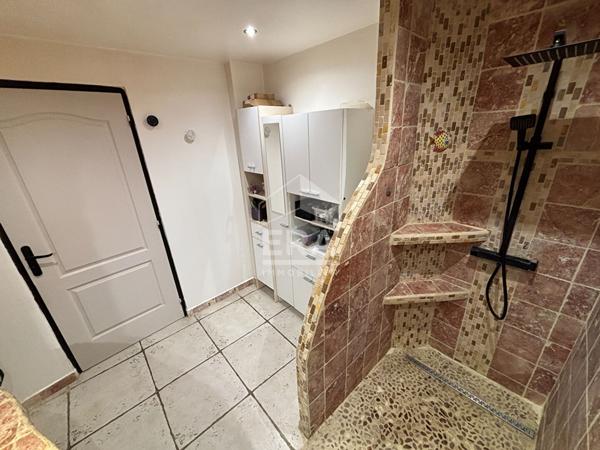 Maison de 121.63 m² avec jardin et garage à vendre sur Peyruis