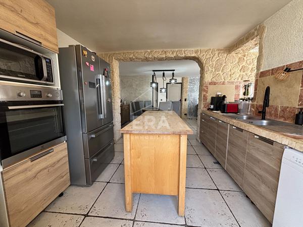 Maison de 121.63 m² avec jardin et garage à vendre sur Peyruis
