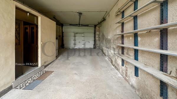 Maison à vendre 8 pièces, 4 chs, dépendances proche de BETHENIVILLE (51)