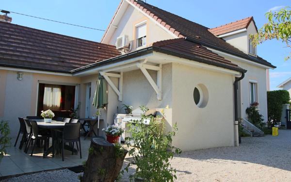 Maison à vendre    6 pièces • 135 m2 Chenôve