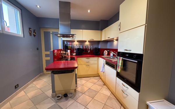 Maison à vendre    6 pièces • 135 m2 Chenôve