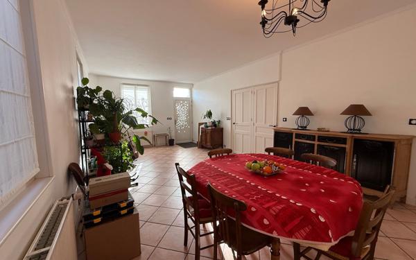 Maison à vendre    6 pièces • 135 m2 Chenôve