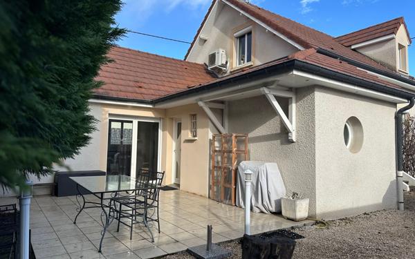 Maison à vendre    6 pièces • 135 m2 Chenôve