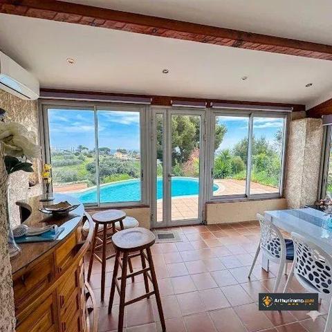 Vente Villa 4 pièces 126 m2 à Cagnes-sur-Mer