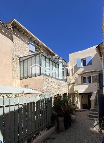 Maison de village avec Terrasses et Dépendance