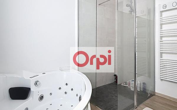 Maison à vendre    5 pièces •  Saint-Cyprien