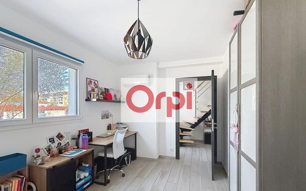 Maison à vendre    5 pièces •  Saint-Cyprien