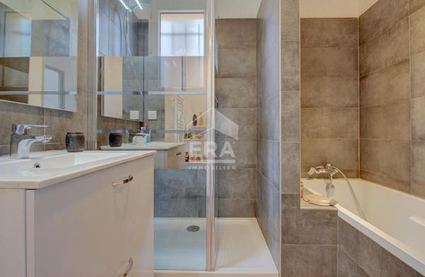 A VENDRE 84530 VILLELAURE MAISON TYPE 4 PIECES D'ENVIRON 78M² AVEC JARDIN, PISCINE ET STATIONNEMENT.