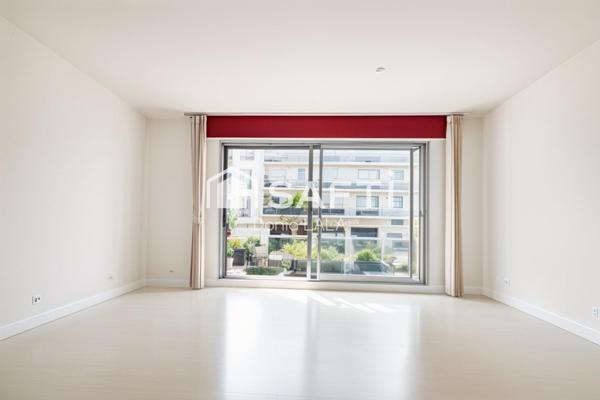 Appartement lumineux avec double balcon
