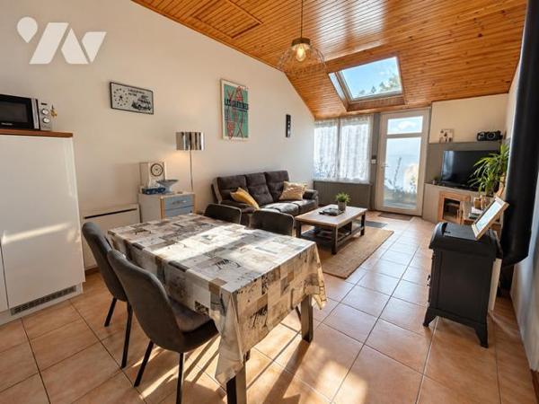 PLOUGONVELIN - Appartement 72m² avec cour et jardin privatifs - 3 chambres