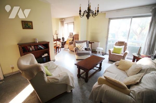 Appartement agréable T3/4 de 79m2 (Carrez) dans le quartier de Bonneveine (8e) + parking privatif