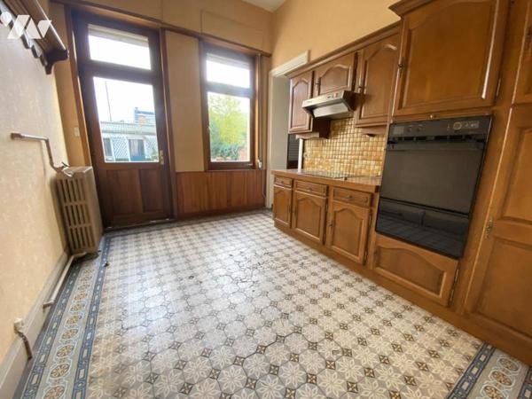 MAISON BOURGEOISE DE BOULEVARD – 260 m² – JARDIN & GARAGE DOUBLE