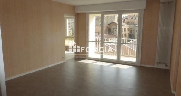 Location Appartement 4 pièces 76.2 m² - Roanne 42300