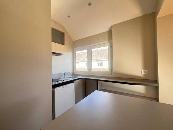 Appartement 1 pièce                                        - 35000 Rennes - Gare Réf : 2363