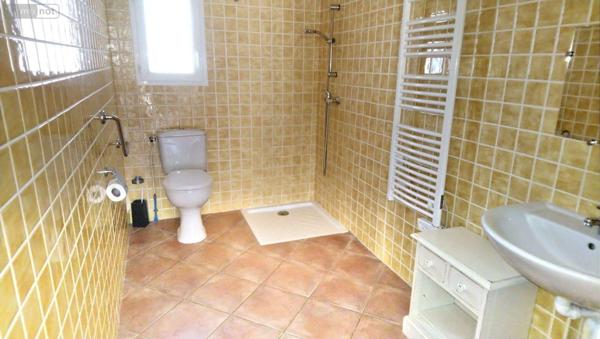 Appartement à vendre à Gréoux-les-Bains dans les Alpes-de-Haute-Provence (04800), ref : 025/1749