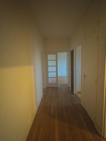 Nantes coeur de ville rue du Calvaire superbe T3 traversant de 61 m2