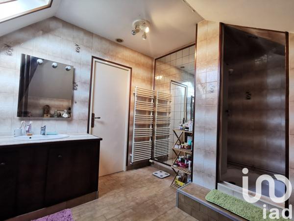 Maison 8 pièces de 203 m² à Lamorlaye (60260)