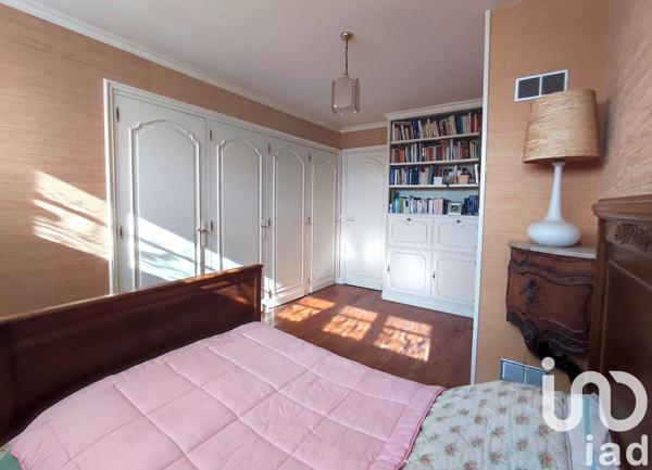 Maison 8 pièces de 203 m² à Lamorlaye (60260)