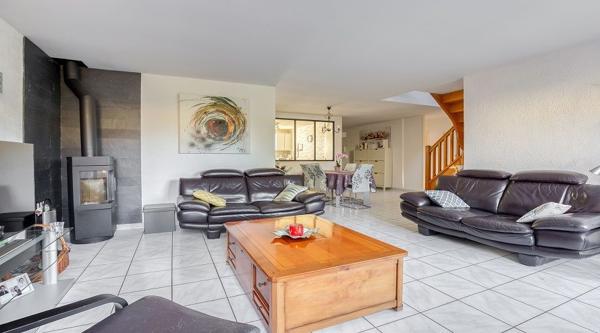 Maison Ozoir La Ferriere 8 pièce(s) 155.84 m2