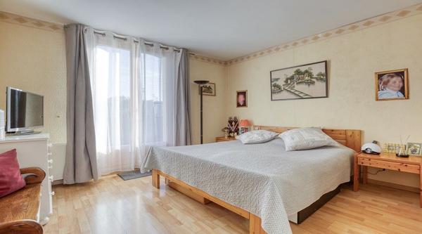 Maison Ozoir La Ferriere 8 pièce(s) 155.84 m2