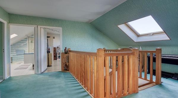 Maison Ozoir La Ferriere 8 pièce(s) 155.84 m2