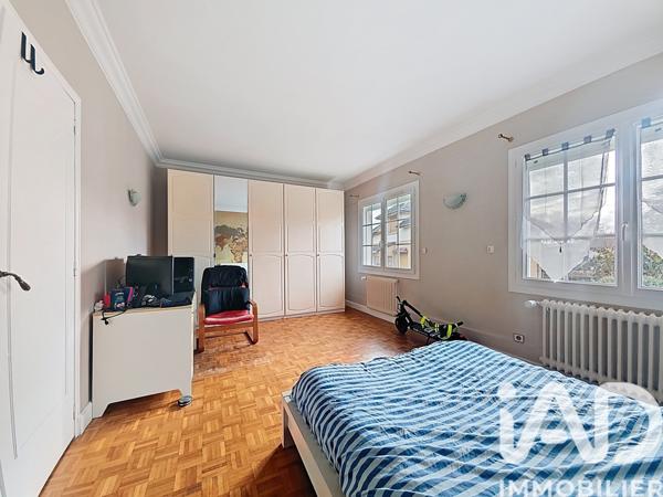 Maison à vendre 8 pièces 190 m² Brie-Comte-Robert