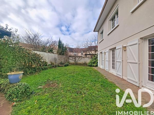 Maison à vendre 8 pièces 190 m² Brie-Comte-Robert