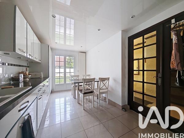 Maison à vendre 8 pièces 190 m² Brie-Comte-Robert