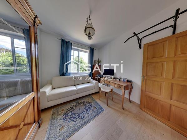 Magnifique maison bourgeoise en pierre de 1976