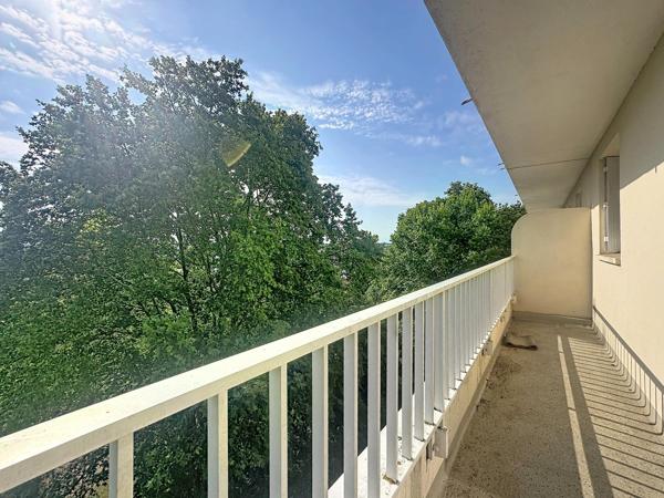 Appartement T4 CAUDÉRAN – Emplacement recherché à proximité de la place Mondésir